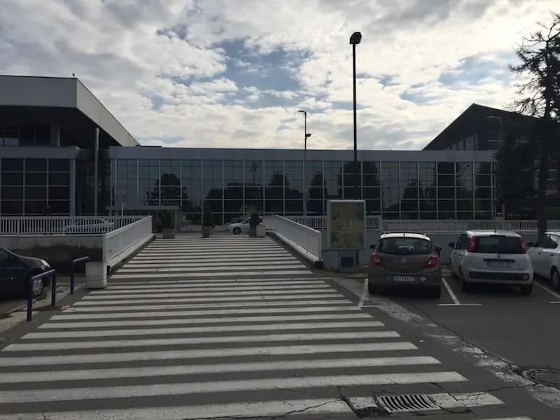 Aerodrom Nikola Tesla — Ugrađene folije za stakla 2