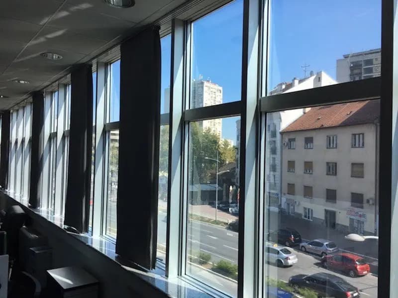 Credit Agricole banka — Ugrađene folije za stakla 2